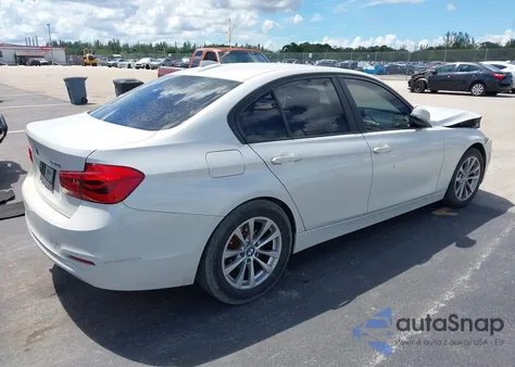 2017 BMW 320I z USA, uszkodzony, nr VIN WBA8E1G51HNU15271